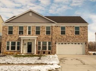 5853 N Rockingham Ln, McCordsville, IN 46055