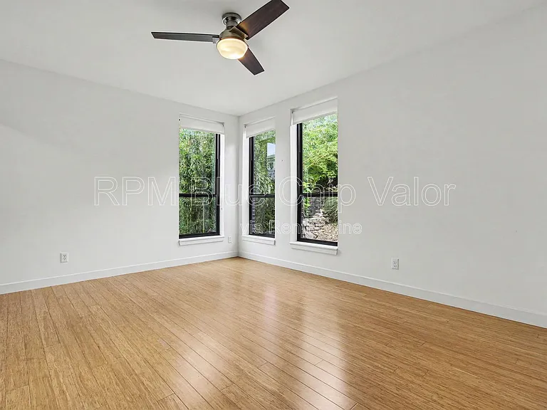 432 Liberty Hl #A — Photo 27