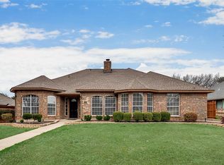 1303 Fairfax Dr, Mansfield, TX 76063