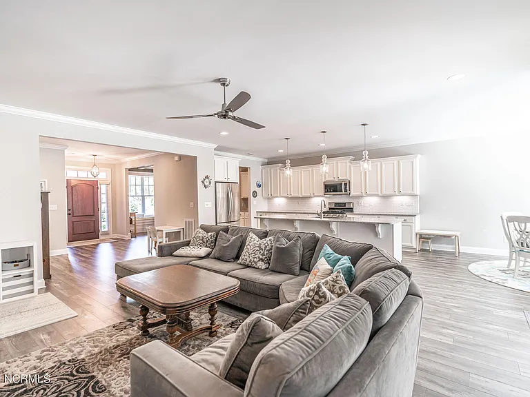 365 N Bracken Fern Ln — Photo 47