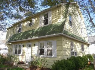 72 Glenwood Rd, Glen Head, NY 11545