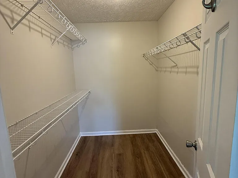 753 Roebling Rd — Photo 5