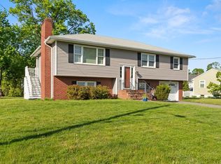 63 Elmcrest Rd, North Andover, MA 01845