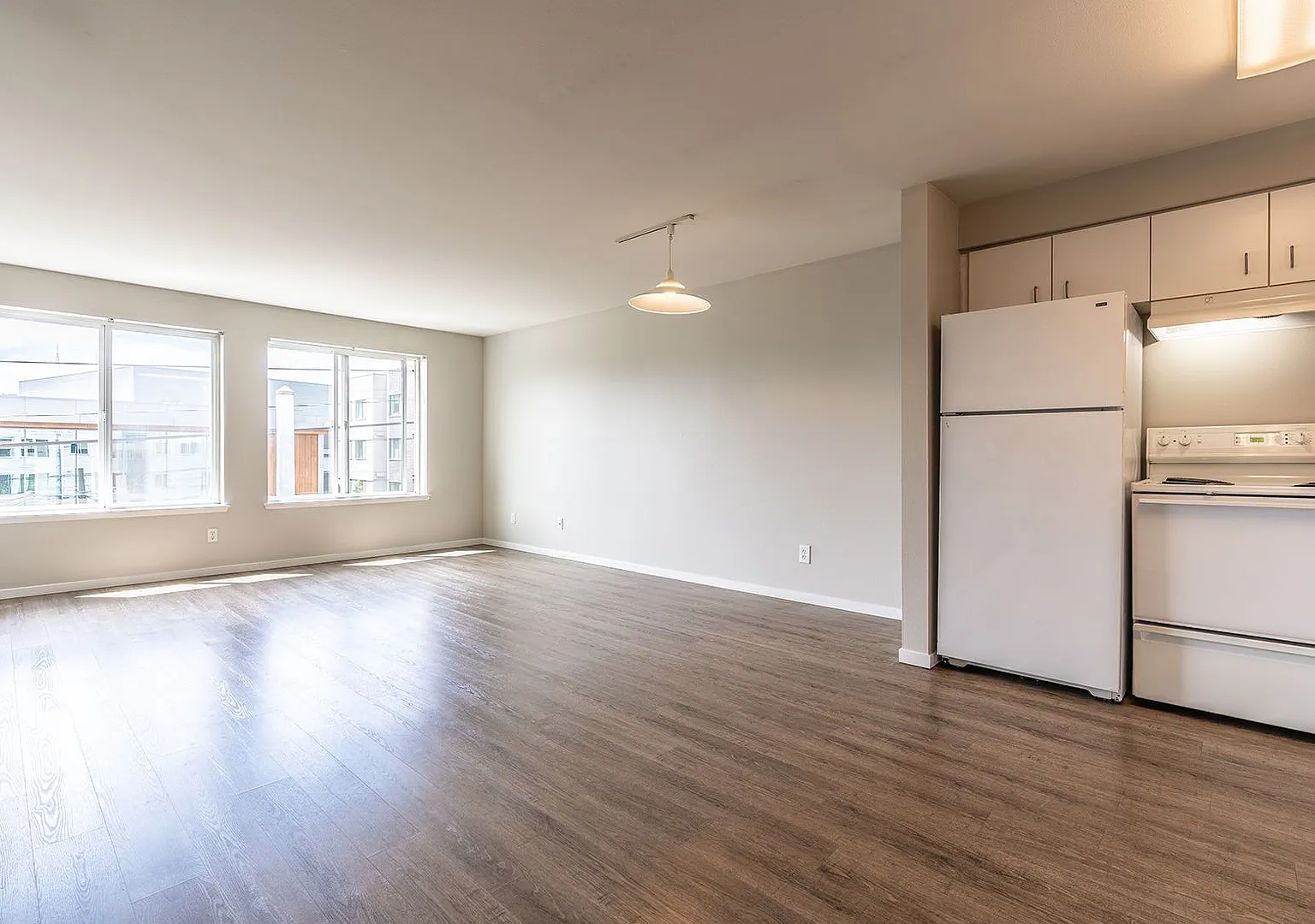 1800 Eastlake Apts (Scenic) — Photo 4