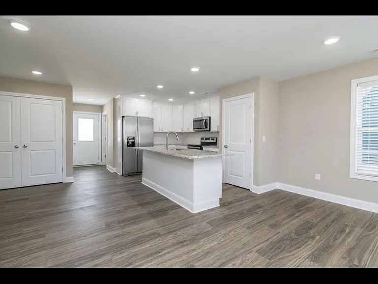 4001 Ruby Rose Rd — Photo 4