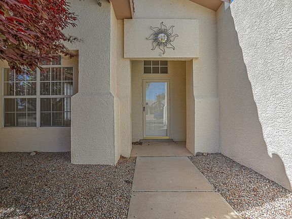 2nd image of 8019 Corte Del Viento NW