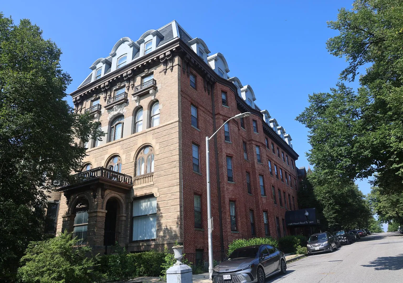 2028 Mount Royal Terrace — Photo 1