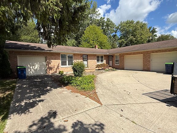2nd image of 8903 Highland Dr #8901