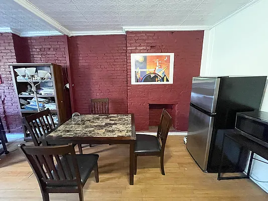 Rented by Delmark Realty LLC | media 45