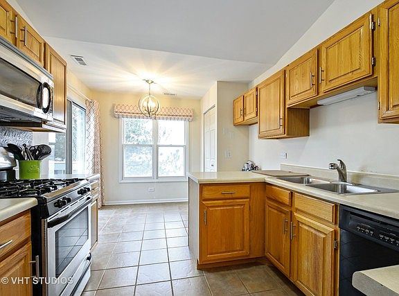 4th image of 1262 Streamwood Ln #335