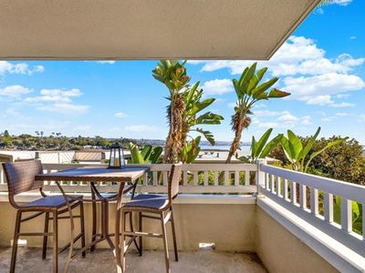 4015 Crown Point Dr Unit 102, San Diego, CA, 92109