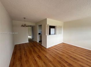 36 Windsor Dr #B, West Palm Beach, FL 33417