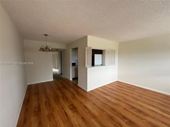 36 Windsor Dr #B, West Palm Beach, FL 33417