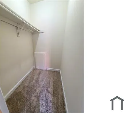 1 bed, 900 sqft, $1,150 — Photo 3