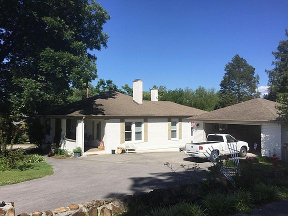 4th image of 604 Mountain View Ave