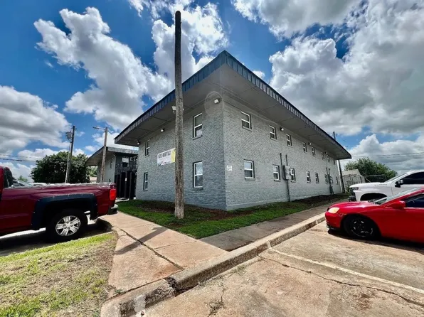 3100 S Dumas Ln, Oklahoma City, OK 73119