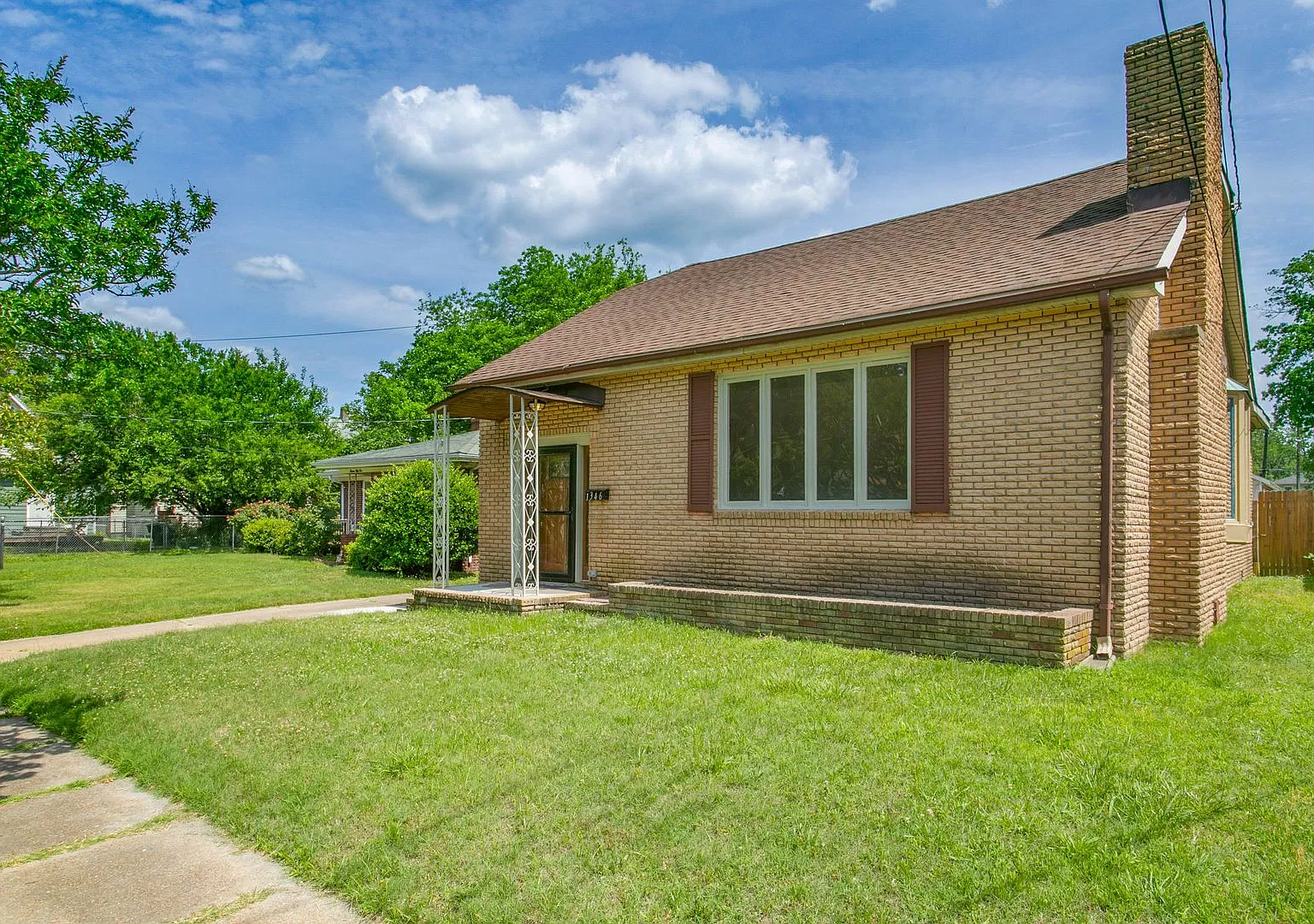 3-Bedroom Home with Bonus Space Near Newport News Shipyard — Photo 3