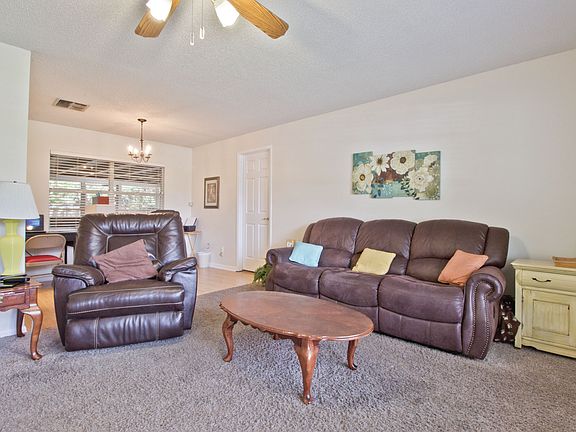 5th image of 138 Ledbury Dr