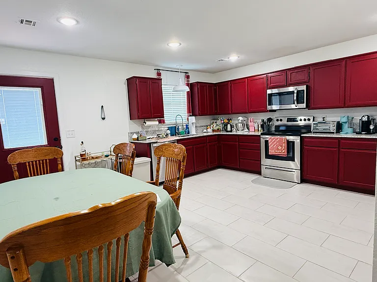 2 Holly Dr #B — Photo 18