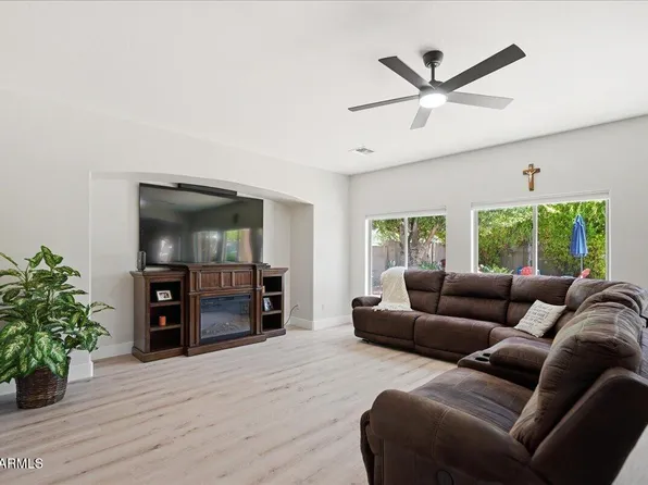 18499 E DRUIDS GLEN Road, Queen Creek, AZ 85142