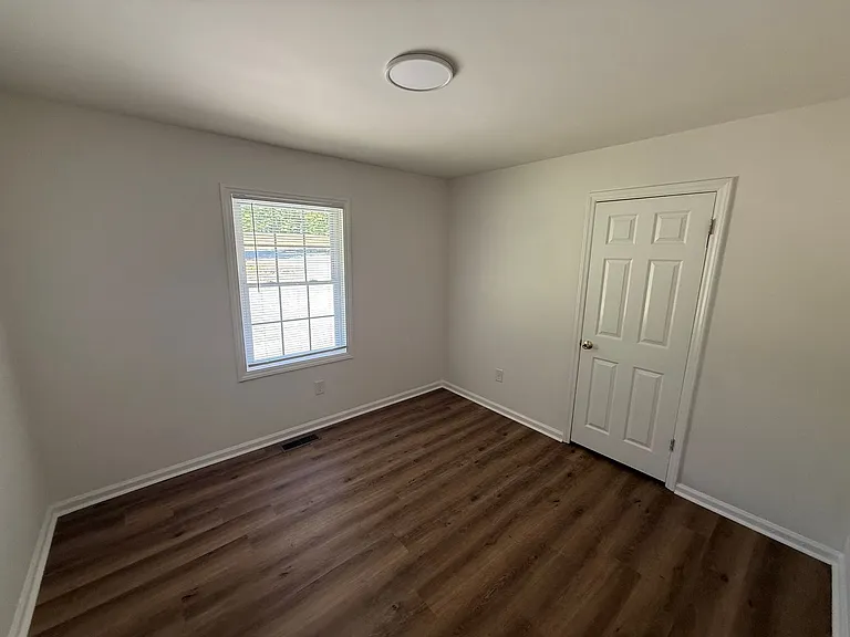 218 Hickory Forest Rd — Photo 9