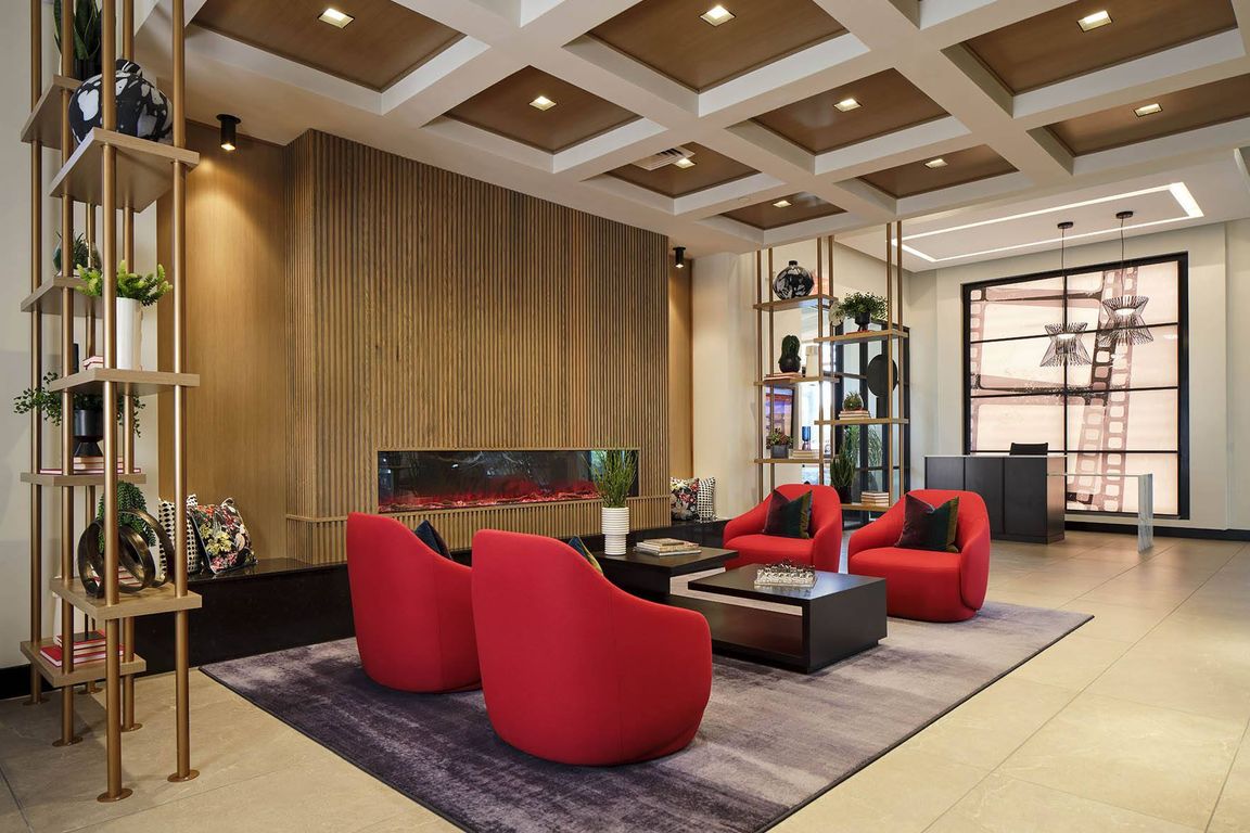 Fireplace Lounge