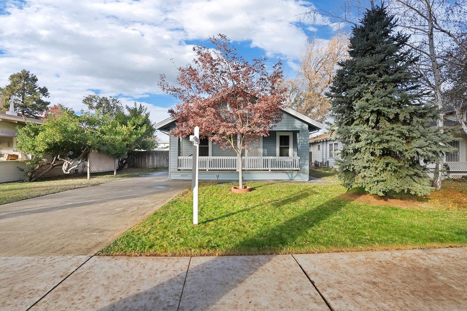 325 E Oak St, Lodi, CA 95240 Zillow