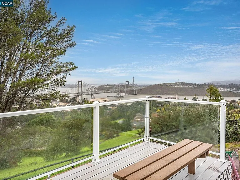Duperu Dr — Photo 3