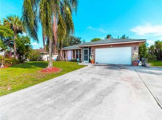 2476 NE Elaine St, Jensen Beach, FL 34957