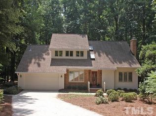 203 Lochside Dr, Cary, NC 27518