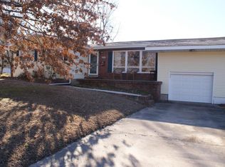500 E Walnut St, Aurora, MO 65605