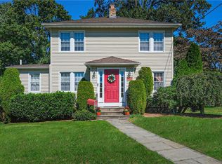 1502 Sterling Ave, Mamaroneck, NY 10543