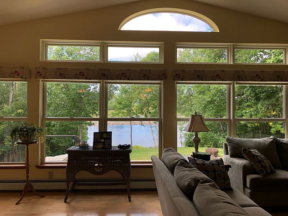 5th image of 502 Shorewood Dr