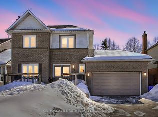 7 Fontaine Dr, Georgina, ON L4P 3P2