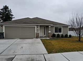602 Lizzy Ln, Grandview, WA 98930