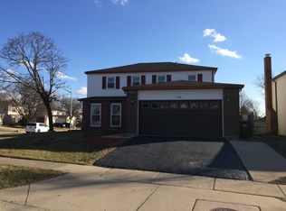 799 Randi Ln, Hoffman Estates, IL 60169