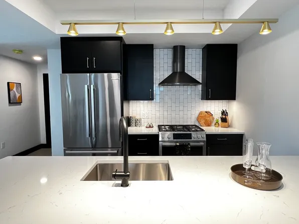 395 Alewife Brook Pkwy #3B, Somerville, MA 02144