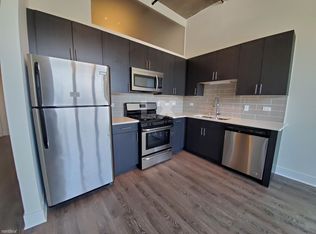 2036 S Michigan Ave, Chicago, IL 60616