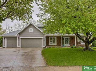 6433 S 156th Avenue Cir, Omaha, NE 68135