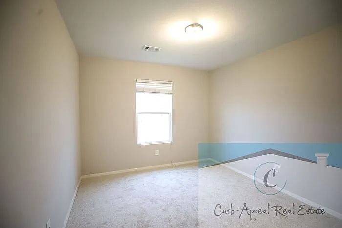 3829 Churchill Dr — Photo 7