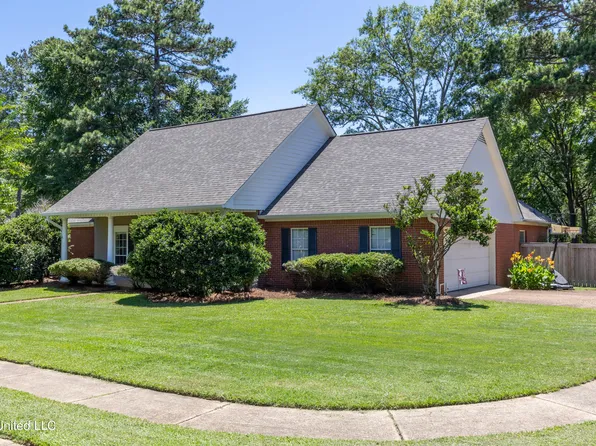 401 Ashridge Pl, Ridgeland, MS 39157