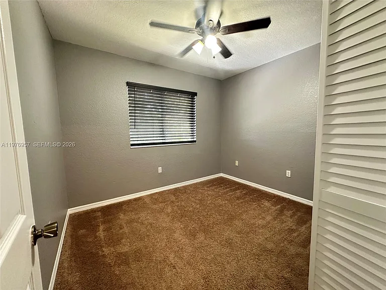 687 SW 10th St — Photo 12