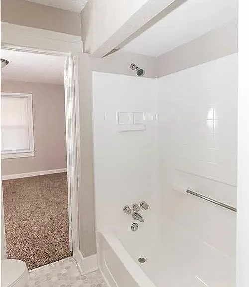 1637 S State Ave — Photo 19