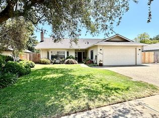 13930 E Sharon Dr, Lockeford, CA 95237