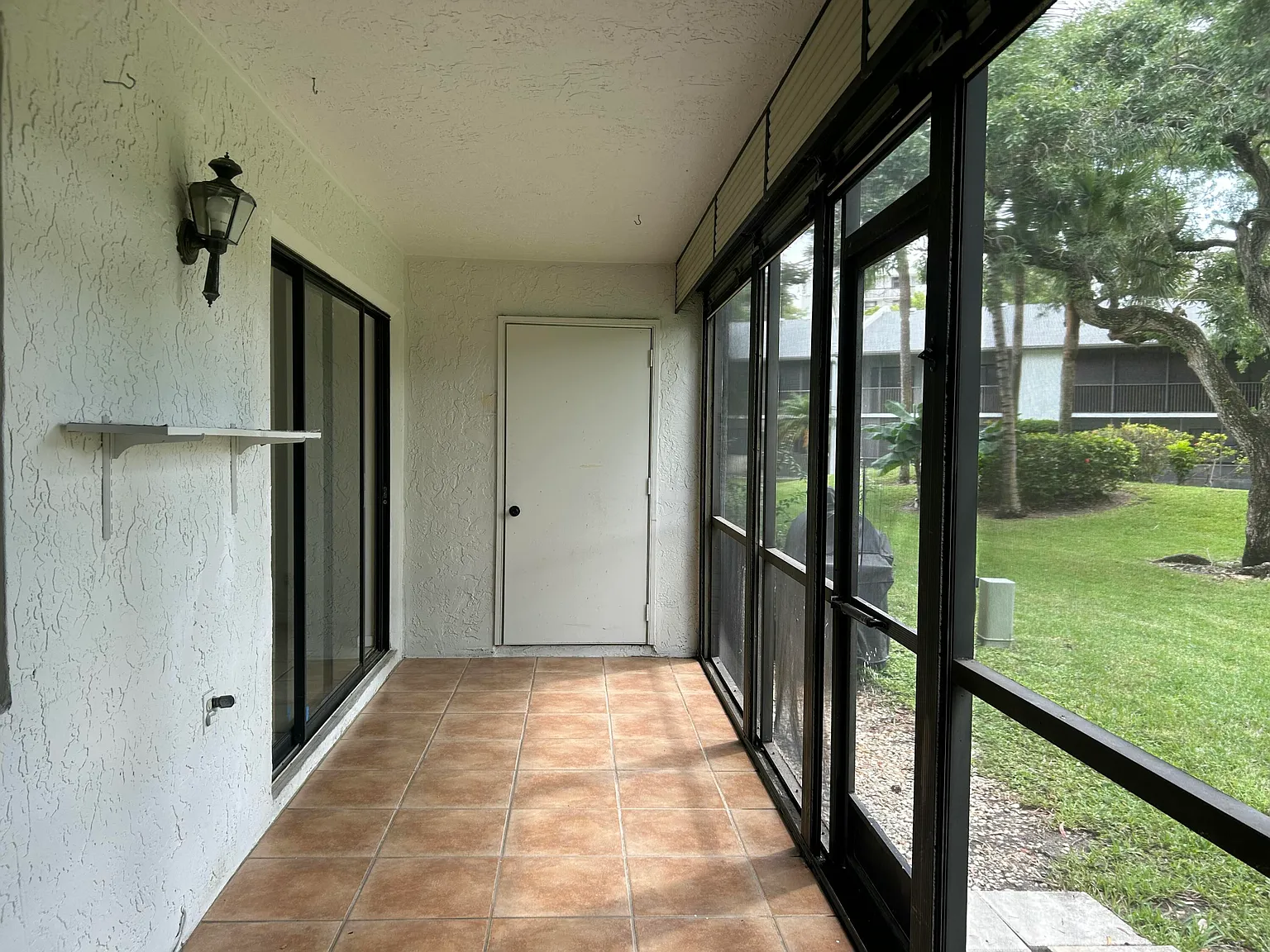 1284 S Military Trl — Photo 3