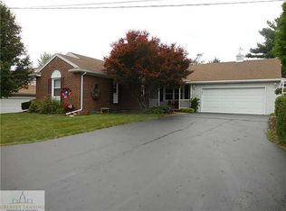 5911 Green Rd, Haslett, MI 48840