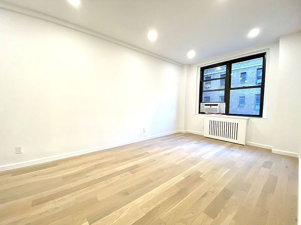 1st image of 160 E 48th St #9JJ