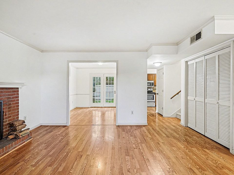 1st image of 419 Westfield Dr