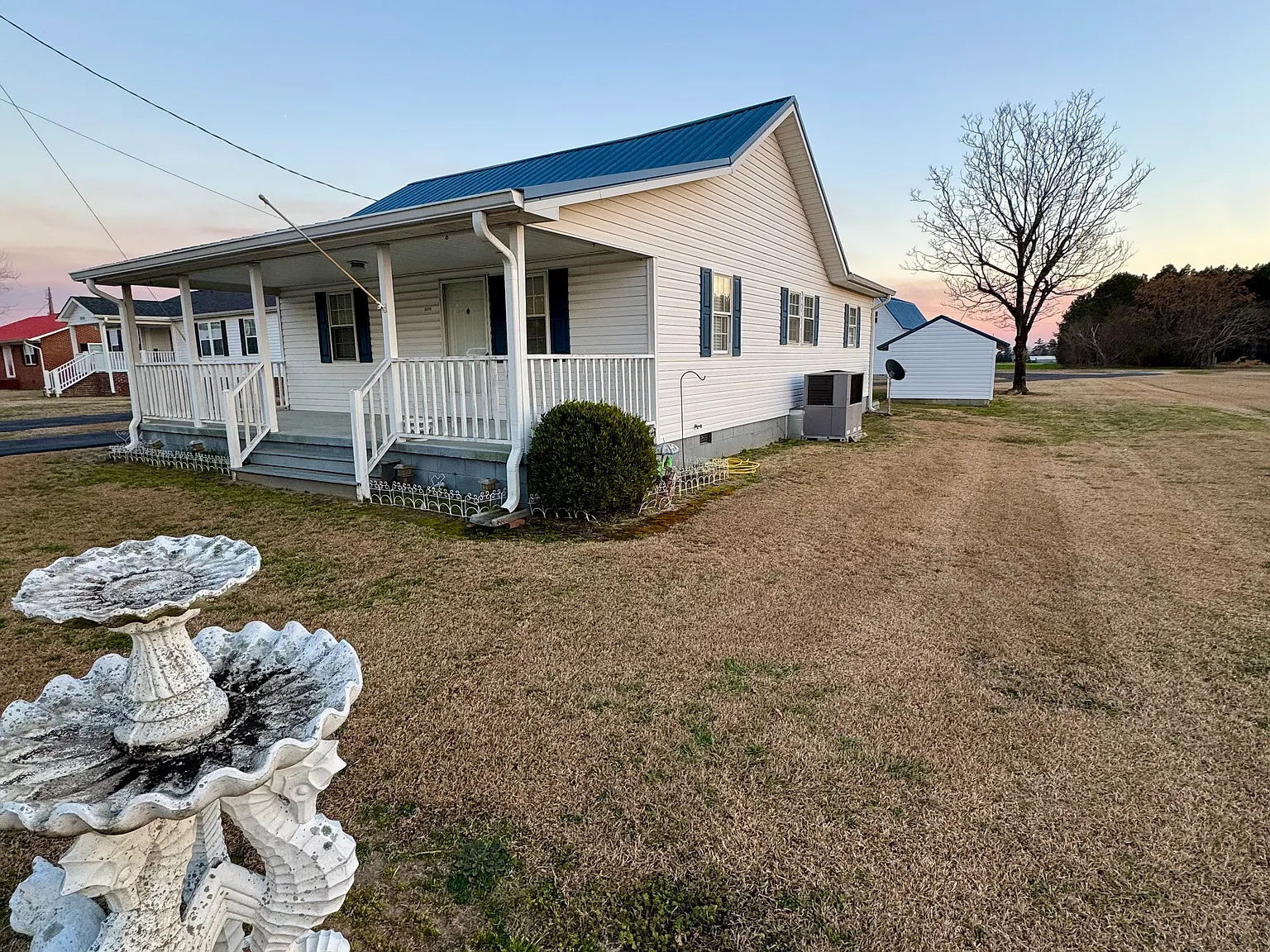 2 bed, 988 sqft, $1,100 — Photo 1