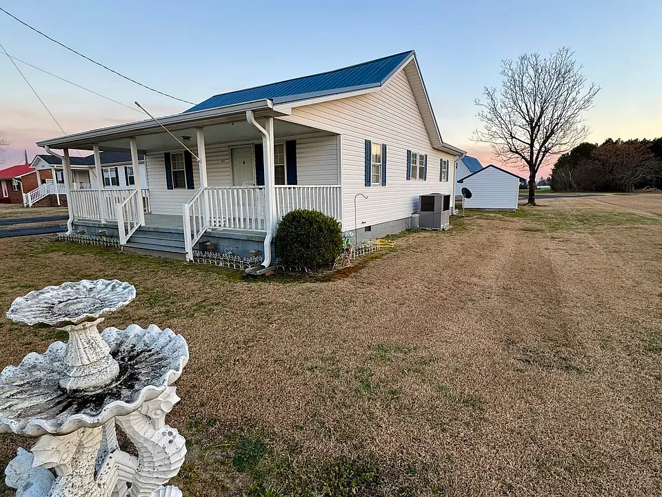 12119 US Highway 421 N